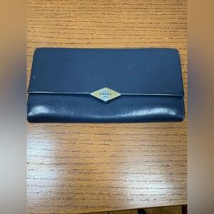 Fossil Black Leather Slim Clutch Wallet with Gold Logo